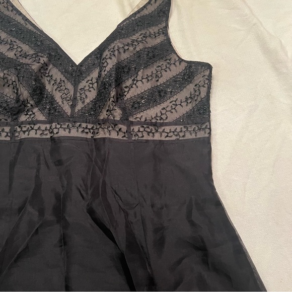 NWT Ann Taylor 100% silk fully lined v neck beaded dress. Size 14. - Picture 10 of 15